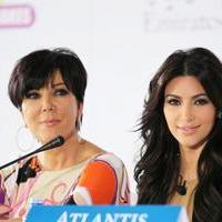 Kim Kardashian and Kris Jenner at the press conference for the launch of Millions Of Milkshakes | Picture 101723